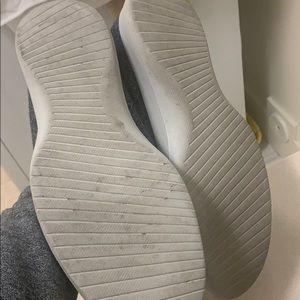 allbirds Shoes - Grey Allbirds shoes. Size 10 allbirds Shoes - Grey Allbirds shoes. Size 10